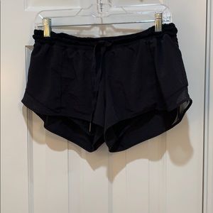 Lululemon Hotty Hot Shorts 2.5” size 10